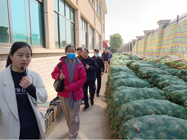 中國工業合作協會理事長田玉萍一行蒞臨天香生物指導工作