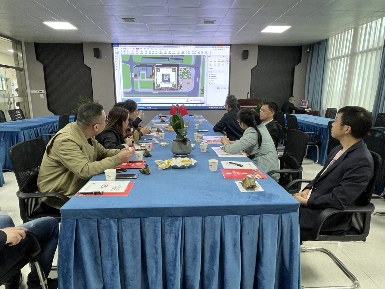 寶東農牧蒞臨邵陽紅促進會副會長單位天香生物園區交流洽談合作