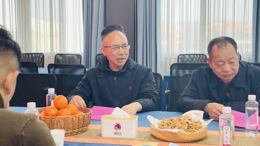 種下梧桐樹，引得鳳凰來