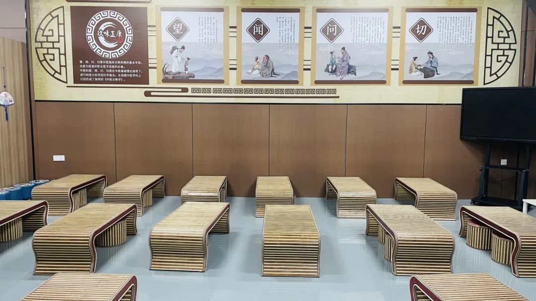 種下梧桐樹，引得鳳凰來