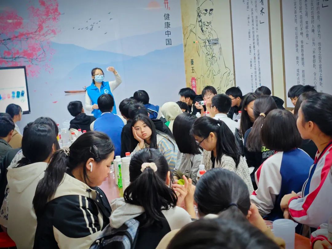 雙清區(qū)“愛心護航，助夢成長”