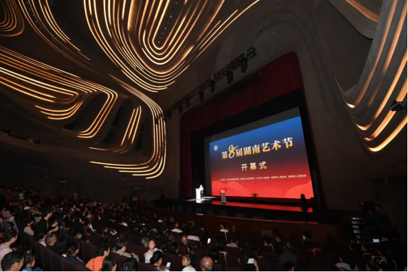 “科技+文創”融合產品贏贊譽