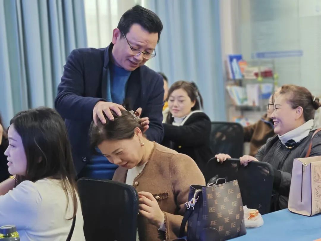 “財(cái)信人壽邵陽(yáng)中支工會(huì)活動(dòng)”在天香大健康產(chǎn)業(yè)園圓滿舉行